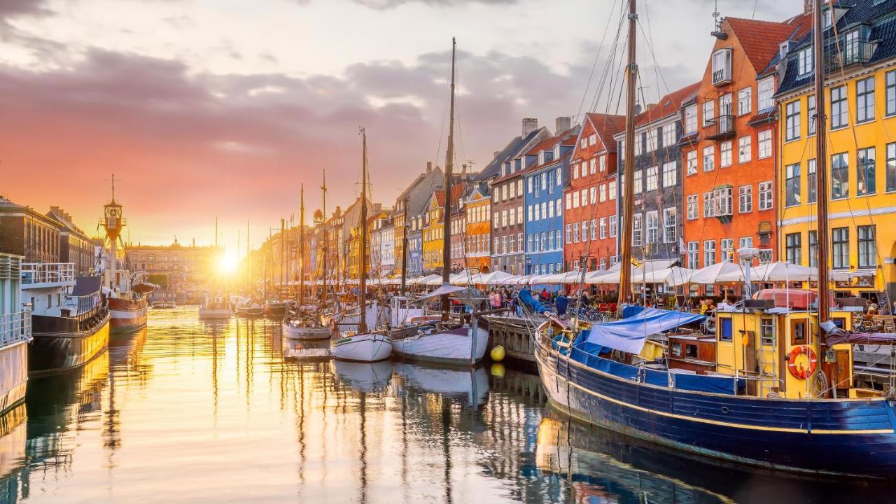 Lavish 4Br Apartment In The Heart Of Cph By The Canals København Ngoại thất bức ảnh